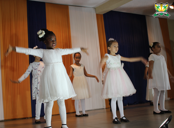 LPS_GraduationPics_Primary_23