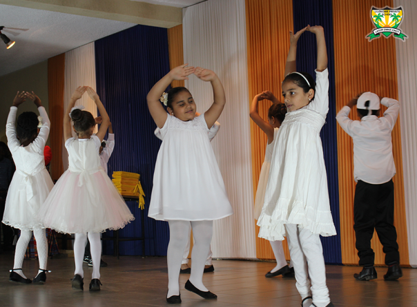 LPS_GraduationPics_Primary_24